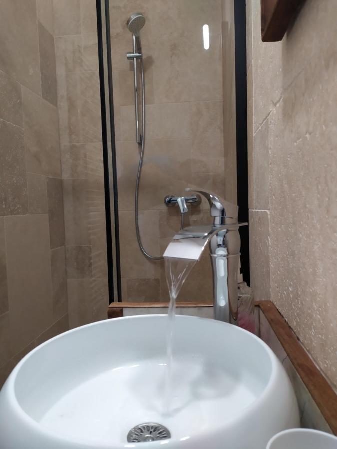 Chambres D'Hotes "Au Pied De La Bealiere" Montpezat-sous-Bauzon 외부 사진
